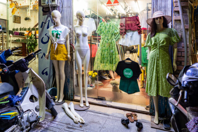 I see mannequins everywhere