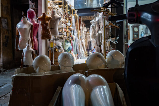 I see mannequins everywhere
